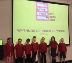 Wythnos Cerdded i'r Ysgol: