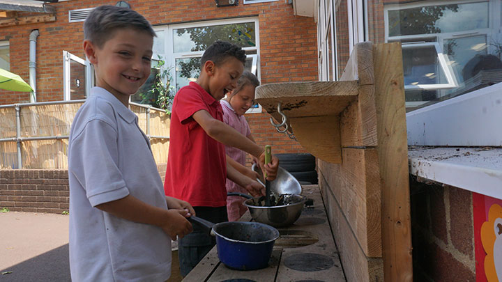 Photo of children at Ysgol Gymraeg Cwmbrân